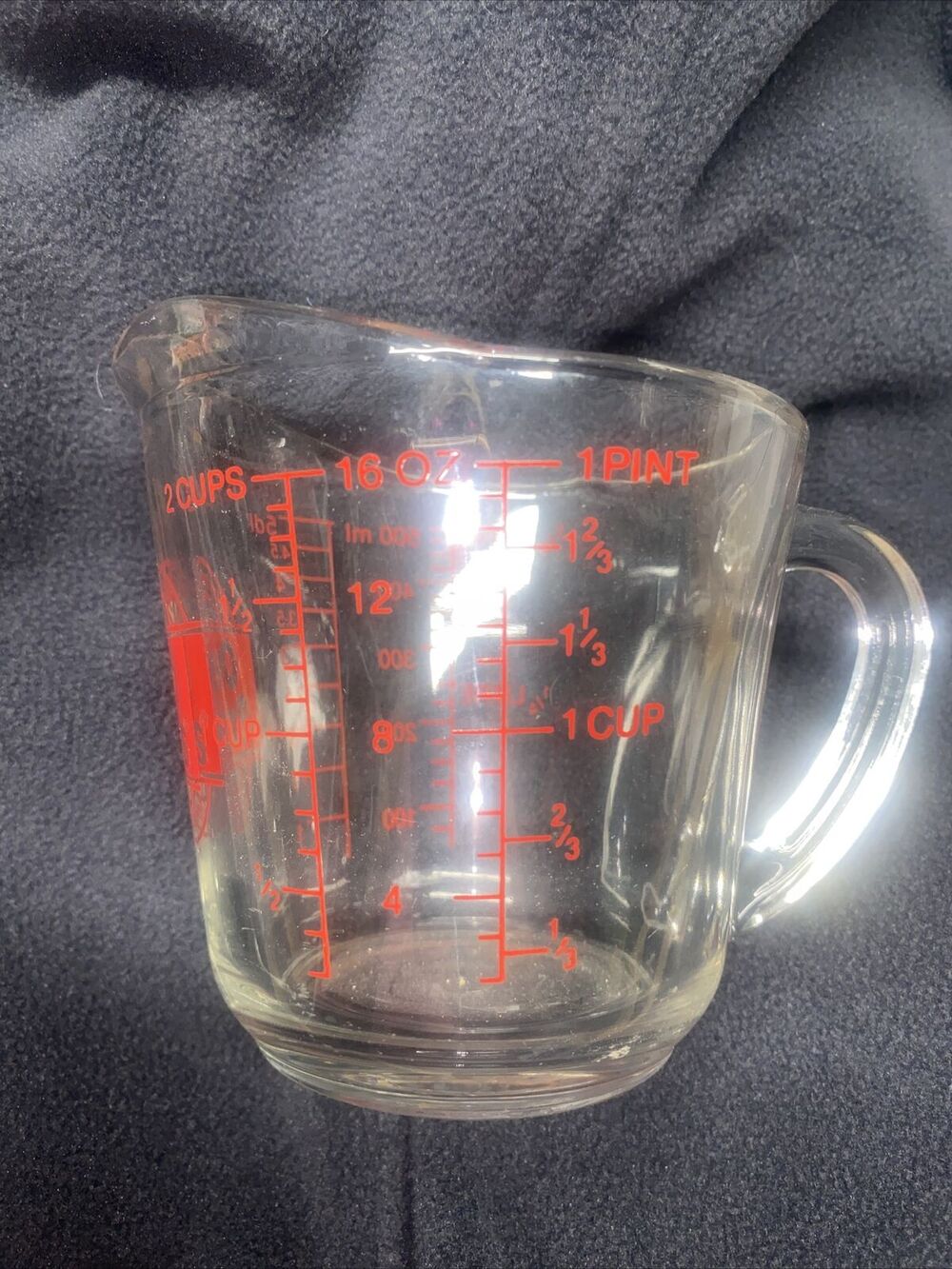 Anchor Hocking OVEN BASICS #498 1 Pint (2-Cup) Glass Measuring Cup D Handle
